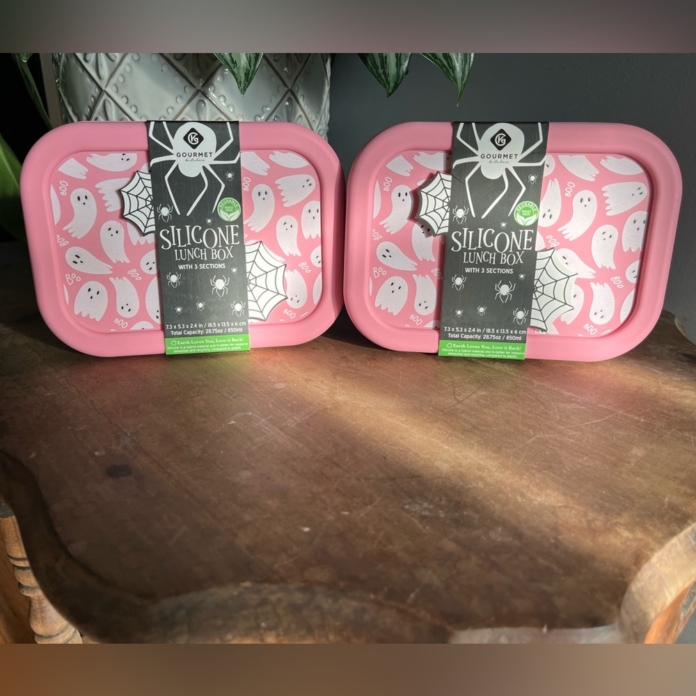 Pink Ghost Food Containers